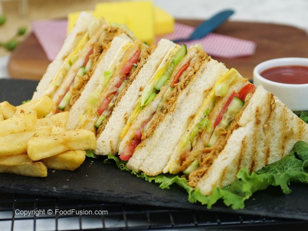Pulled Chicken Club Sandwich – Food Fusion - Pakistani's No 1 Quick Recipe Platform