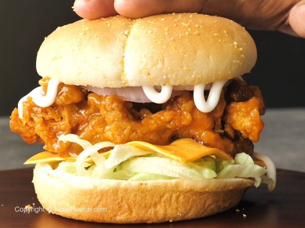 Crispy Buffalo Chicken Sandwich/ Burger – Food Fusion - Pakistani's No 1 Quick Recipe Platform
