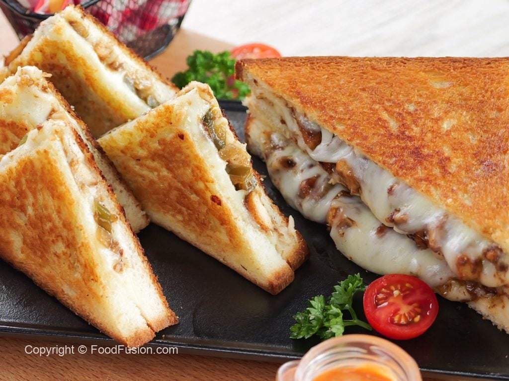 Jalapeno Grilled Chicken Cheese Sandwich – Food Fusion - Pakistani's No 1 Quick Recipe Platform
