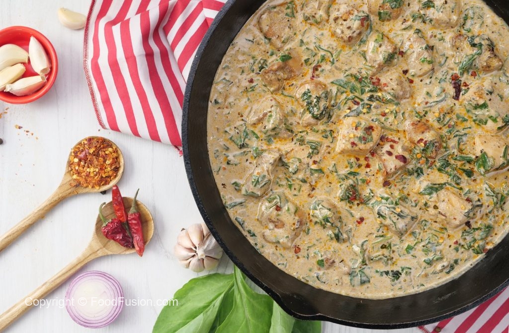 Creamy Spinach Chicken Curry – Food Fusion - Pakistani's No 1 Quick Recipe Platform
