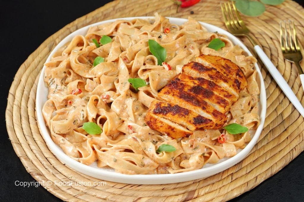Spicy Fettuccine – Food Fusion - Pakistani's No 1 Quick Recipe Platform