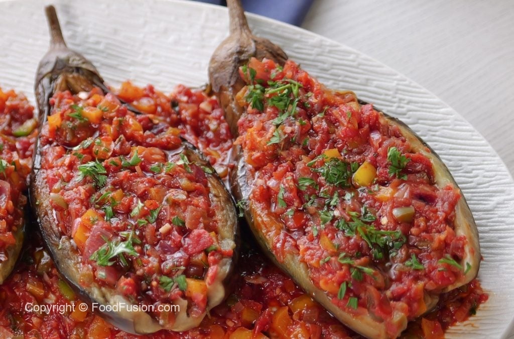Imam Bayildi (Turkish Stuffed Eggplants) – Food Fusion - Pakistani's No 1 Quick Recipe Platform