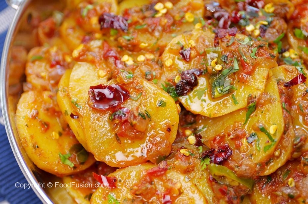 Masala Aloo Katli – Food Fusion - Pakistani's No 1 Quick Recipe Platform